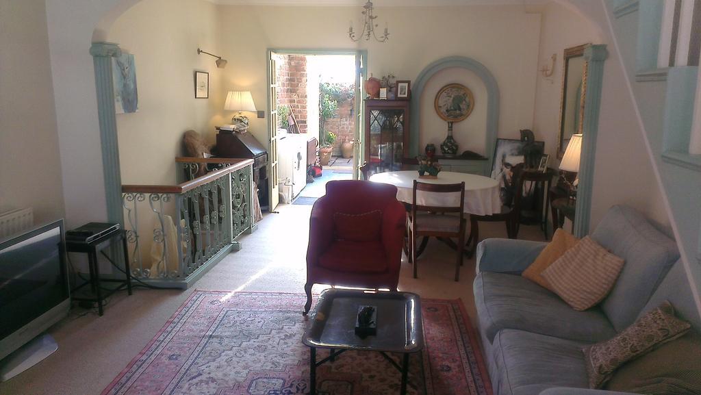Hôtel 6 Suffolk Parade à Cheltenham Extérieur photo
